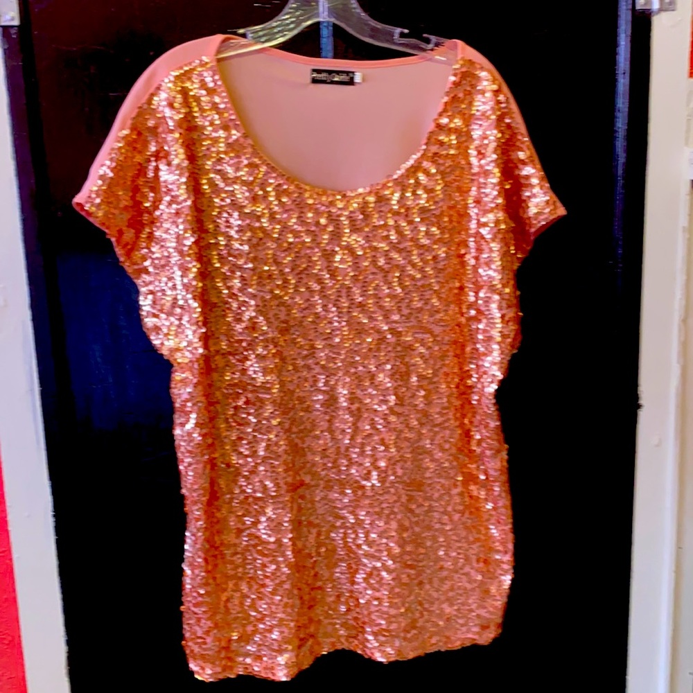 XL rose gold, peachy sequined blouse